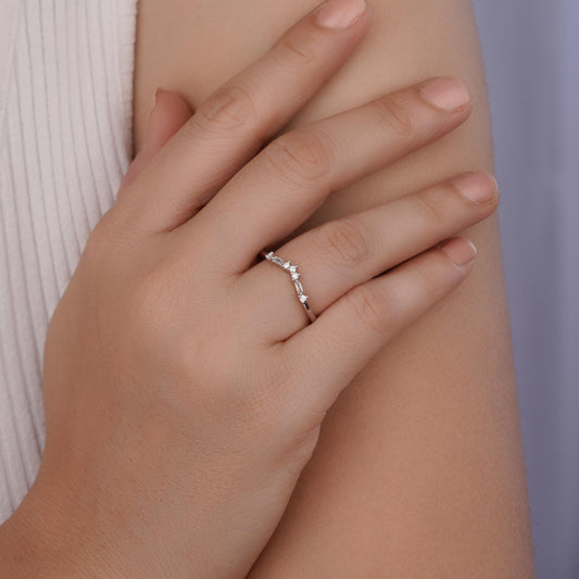 Curve Ring