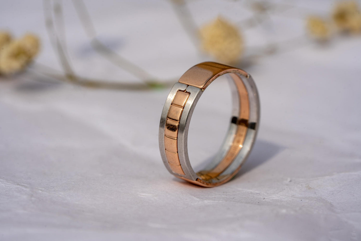 Men's wedding band