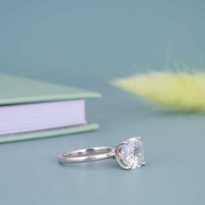  Solitaire Ring