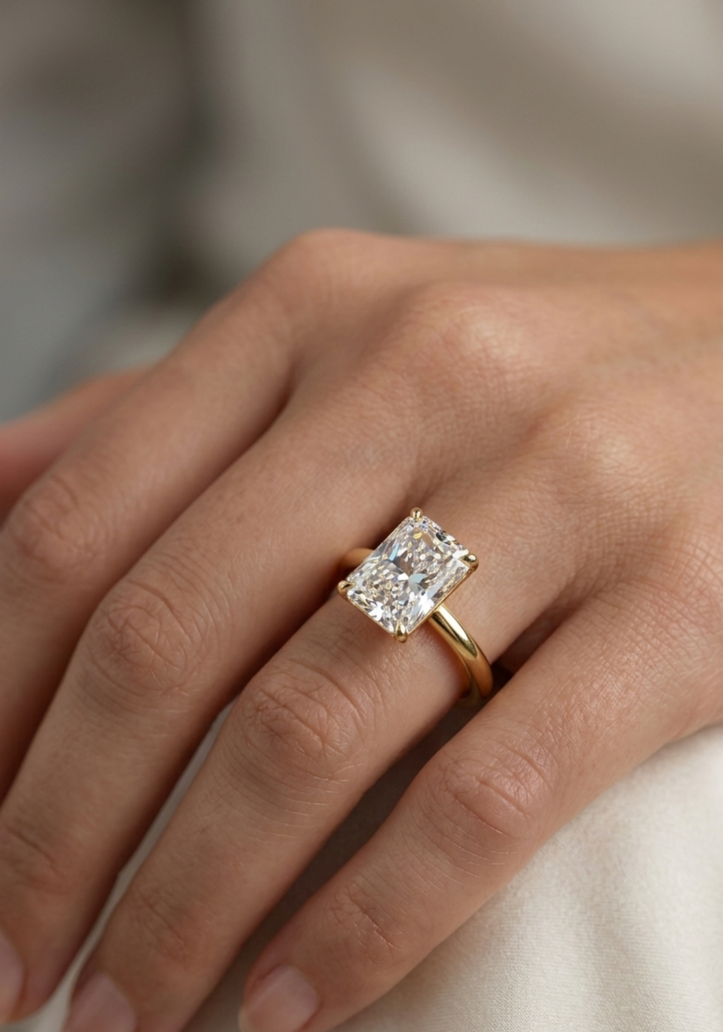 2.00 Ct Radiant Cut Lab Grown Diamond Solitaire Ring