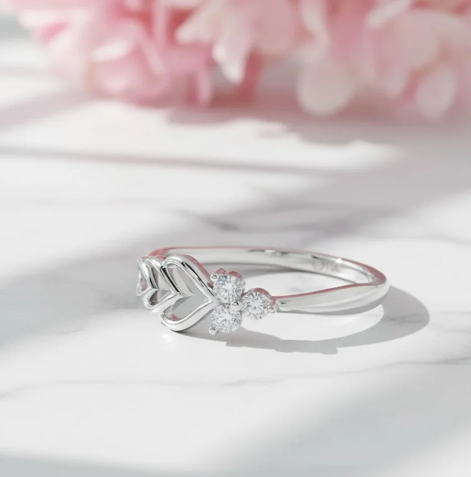 14K Gold Leaf Ring with Lab‑Grown Diamond