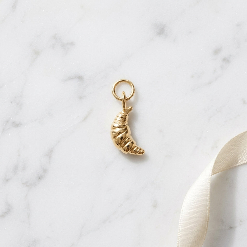 14K Gold Croissant Pendant Necklace