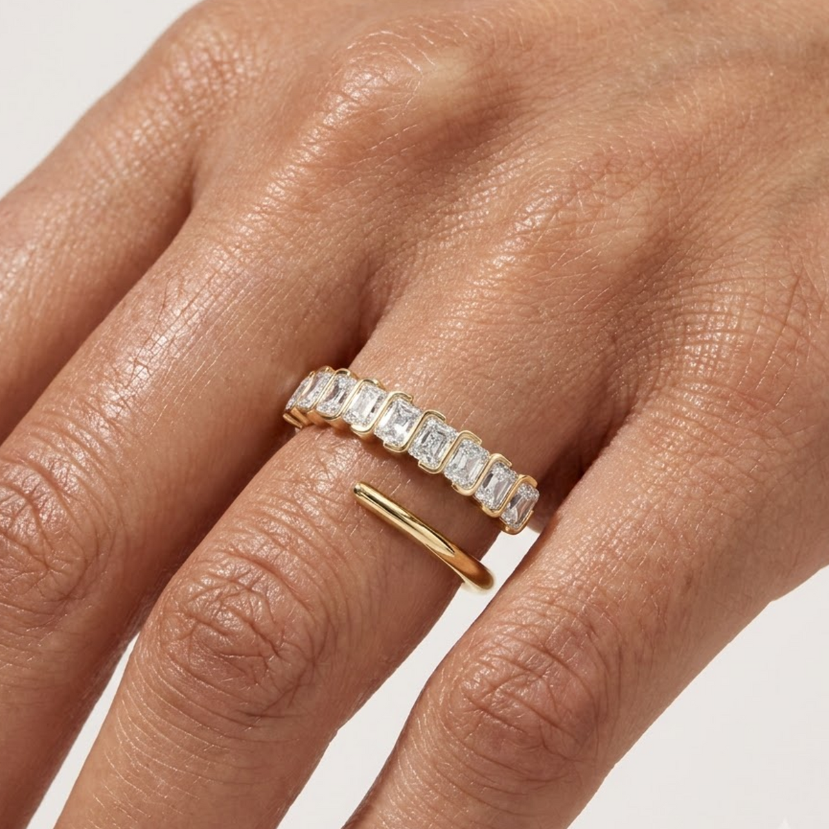 radiant cut ring gold band​

