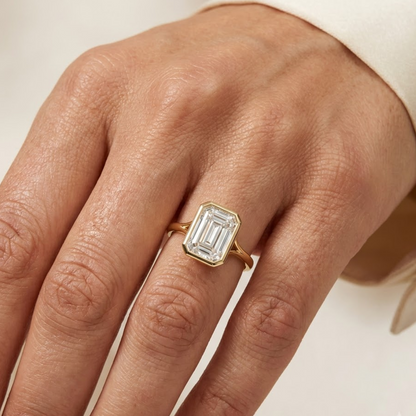 emerald diamond engagement ring​

