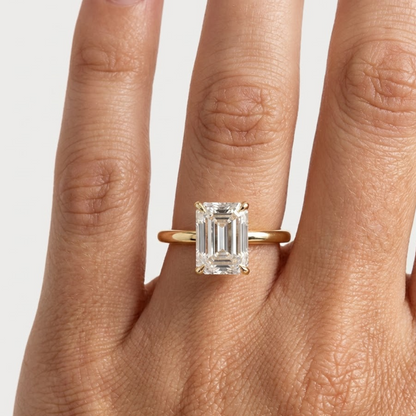 emerald gold ring​

