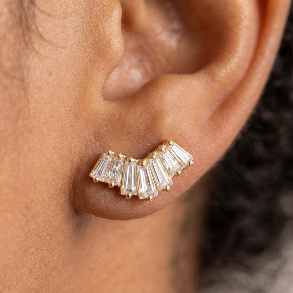 baguette cut diamond hoop earrings​

