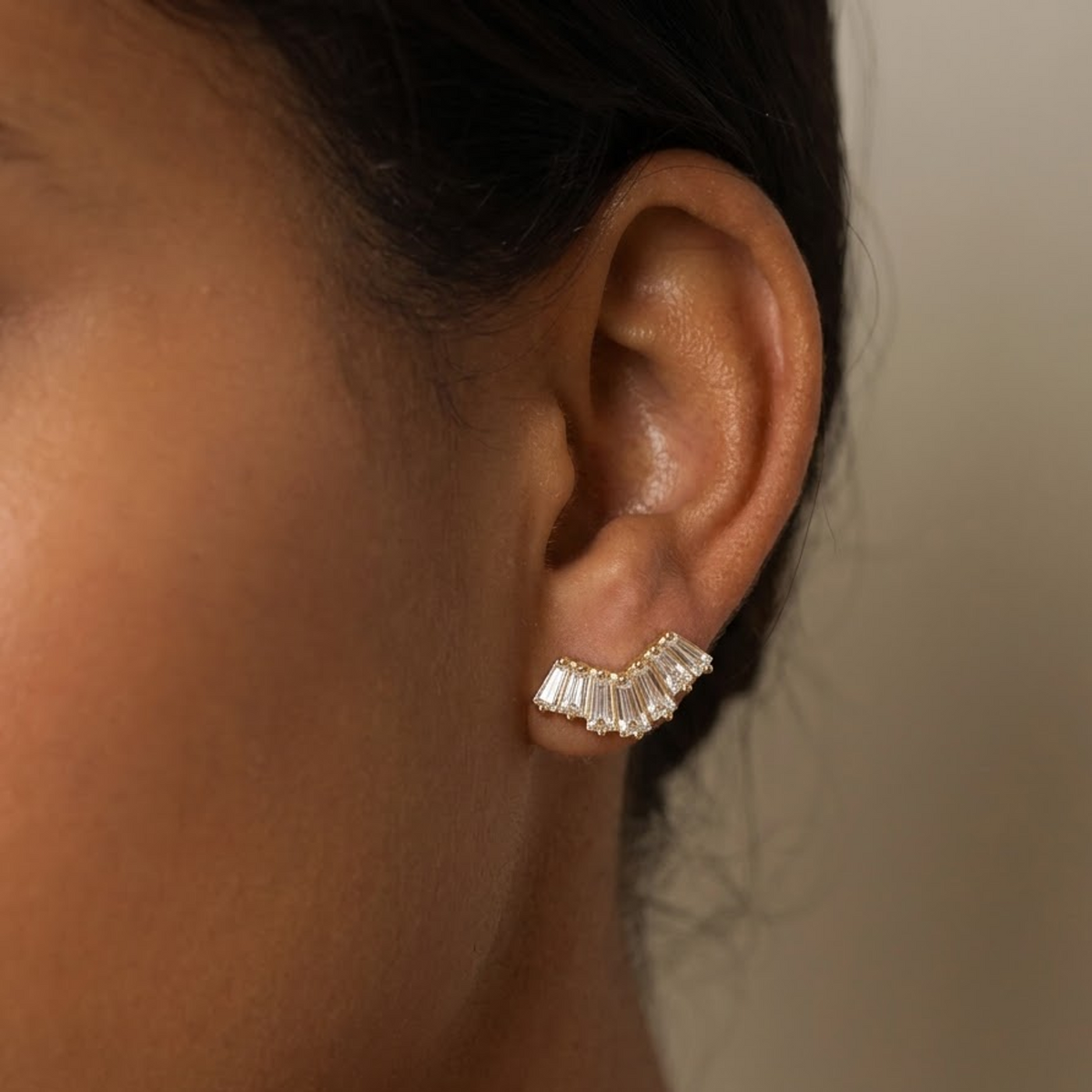 baguette diamond earring​

