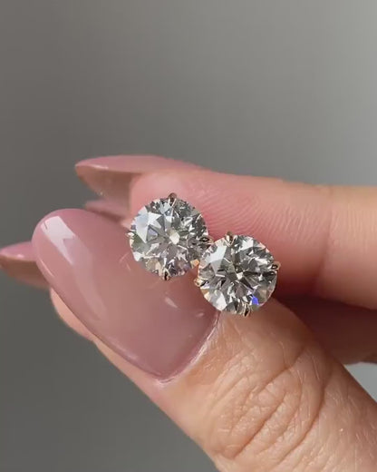 Real Lab-Grown Stud Earrings • 92.5 Sterling Silver Sparkling Studs