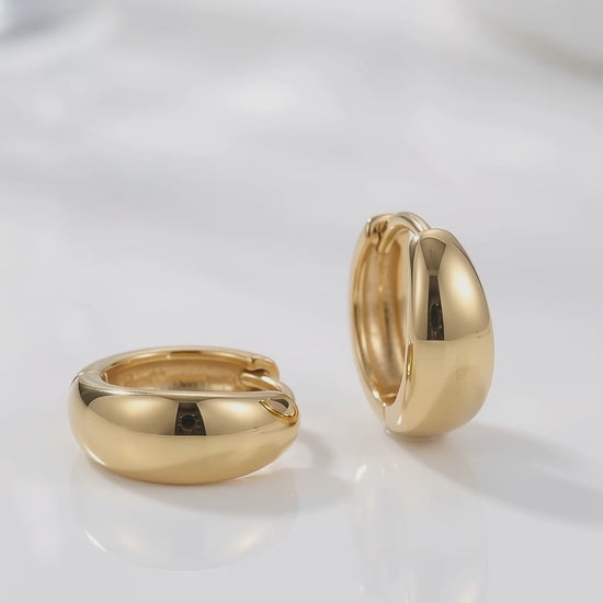 chunky gold earrings​

