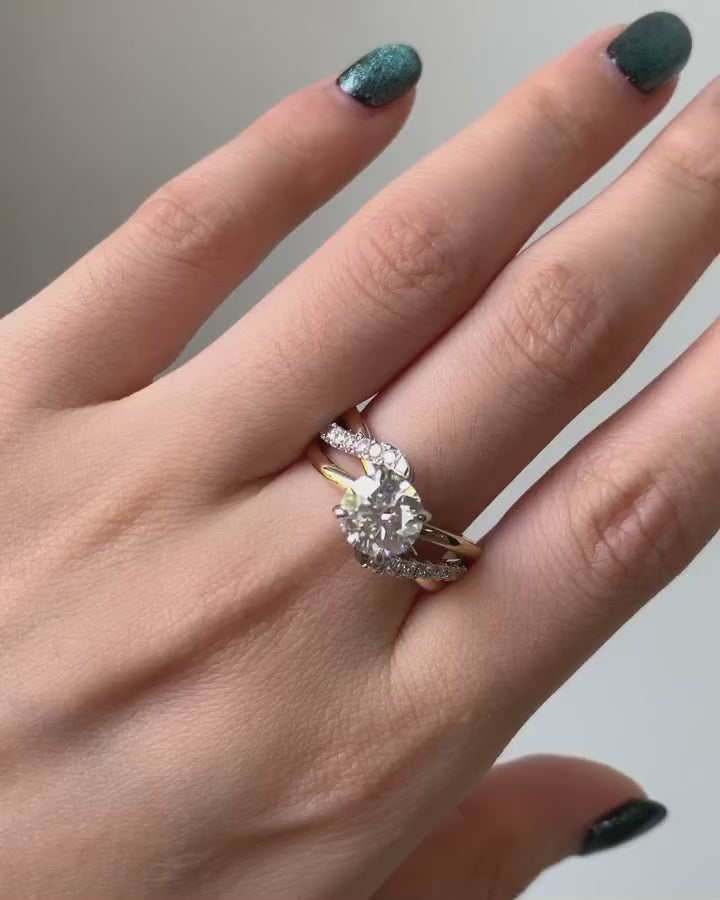 Petite twist diamond ring Clearance