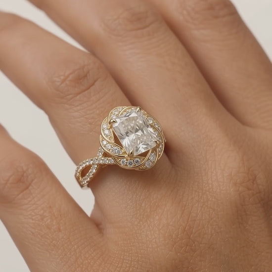 engagement rings with a halo​

