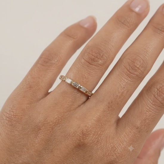 baguette diamond band​

