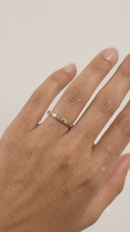 baguette diamond band​

