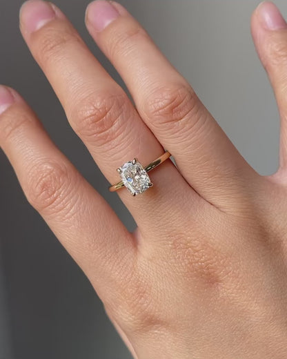  Moissanite Ring