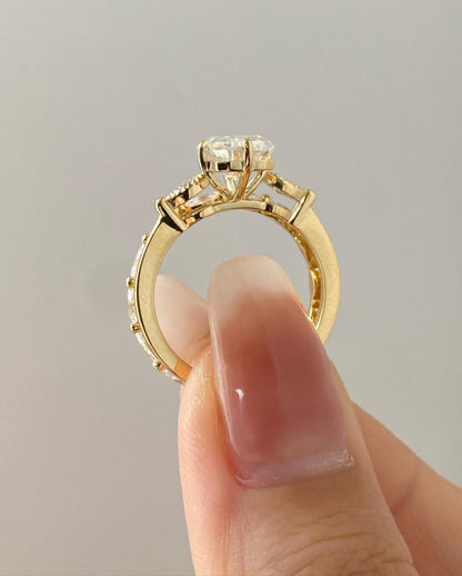 engagement ring