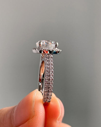 engagement ring 