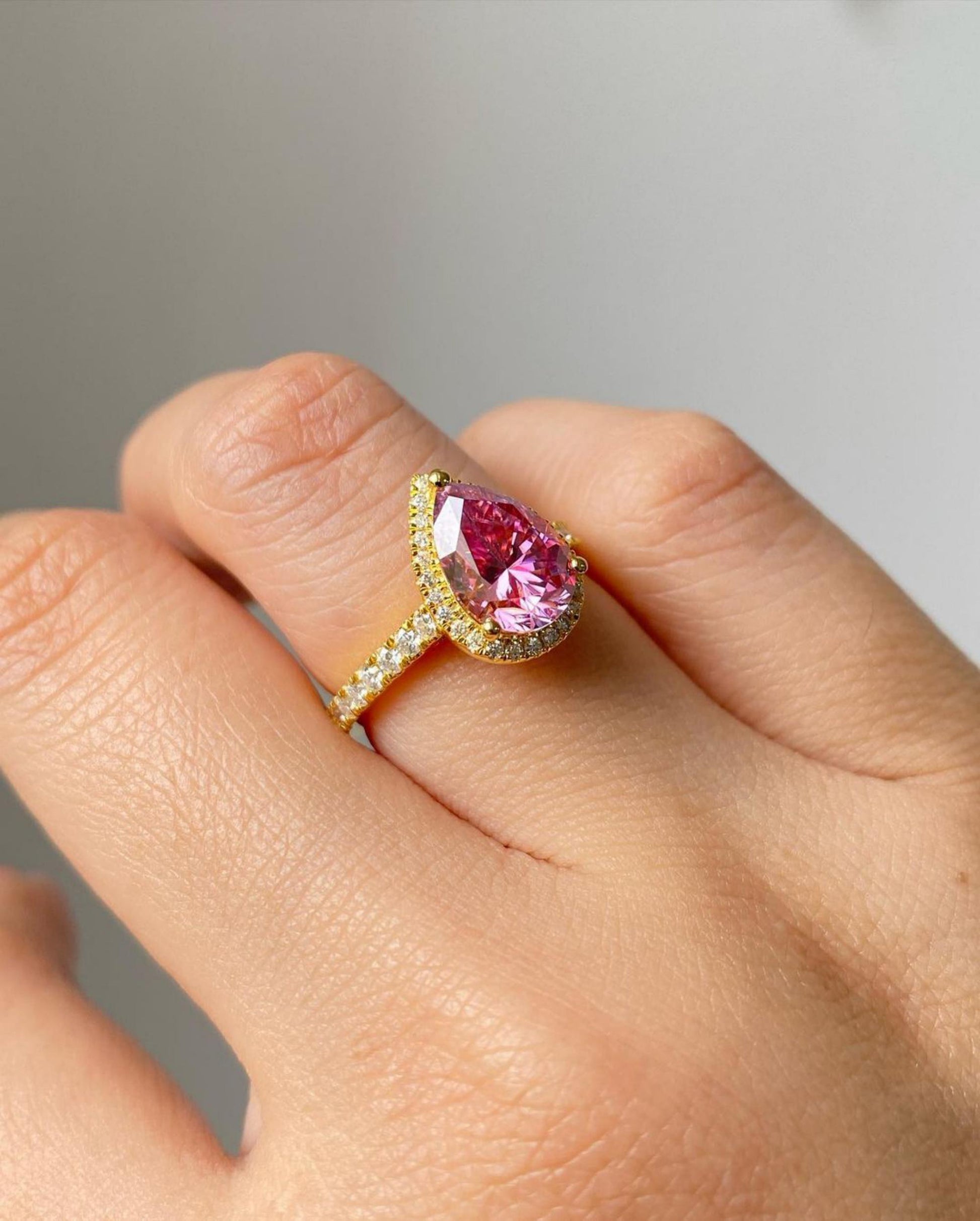 pink diamond ring 