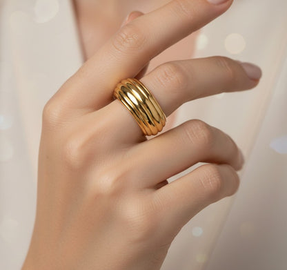 14K Solid Gold Band Ring – Minimalist Gold Wedding Band