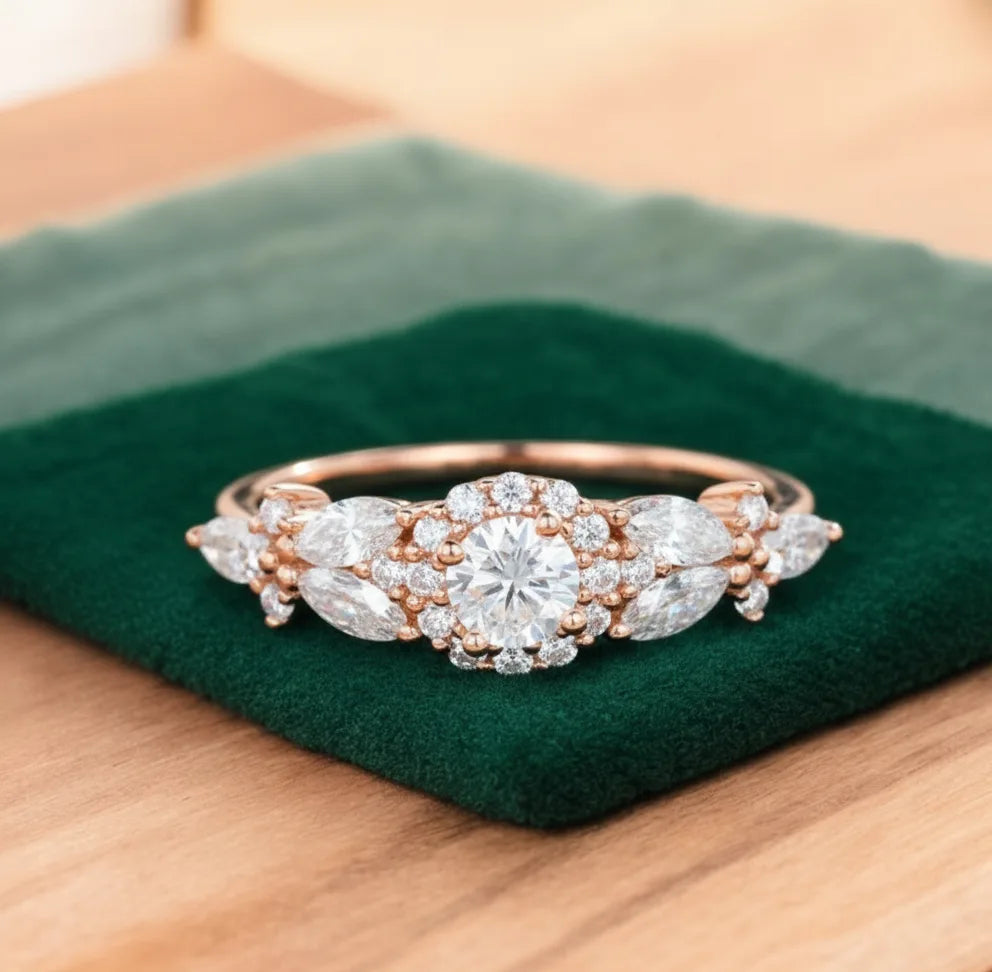 round diamond engagement ring
