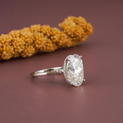  Moissanite Ring