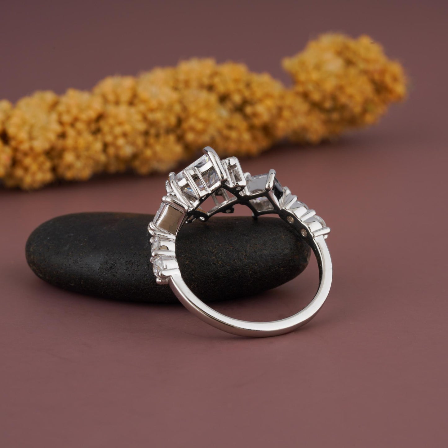 3 stone diamond ring 