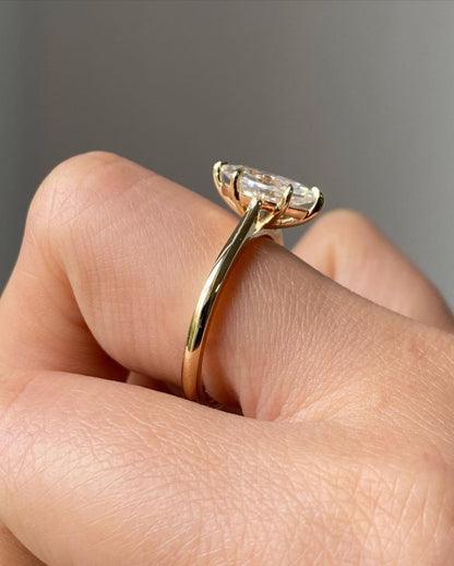 gold Diamond ring 