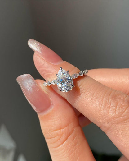 Moissanite Ring 