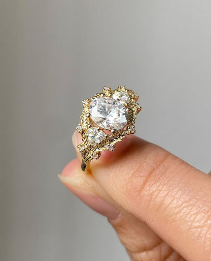 engagement ring 