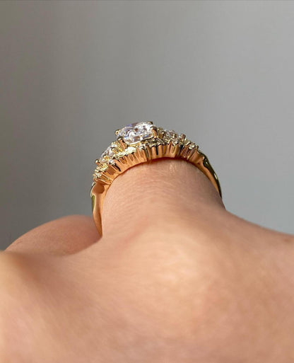 2.00 ct oval lab-grown diamond engagement rings