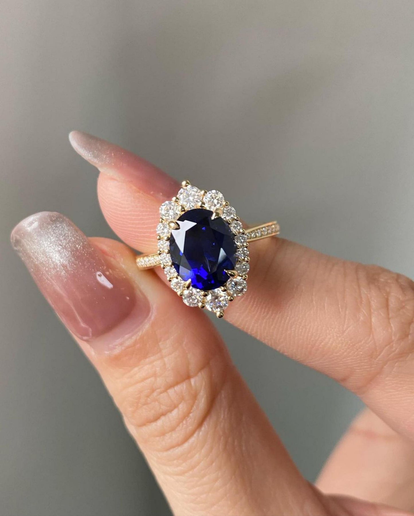 Sapphire Gemstone Oval Cut Halo Gemstone Ring