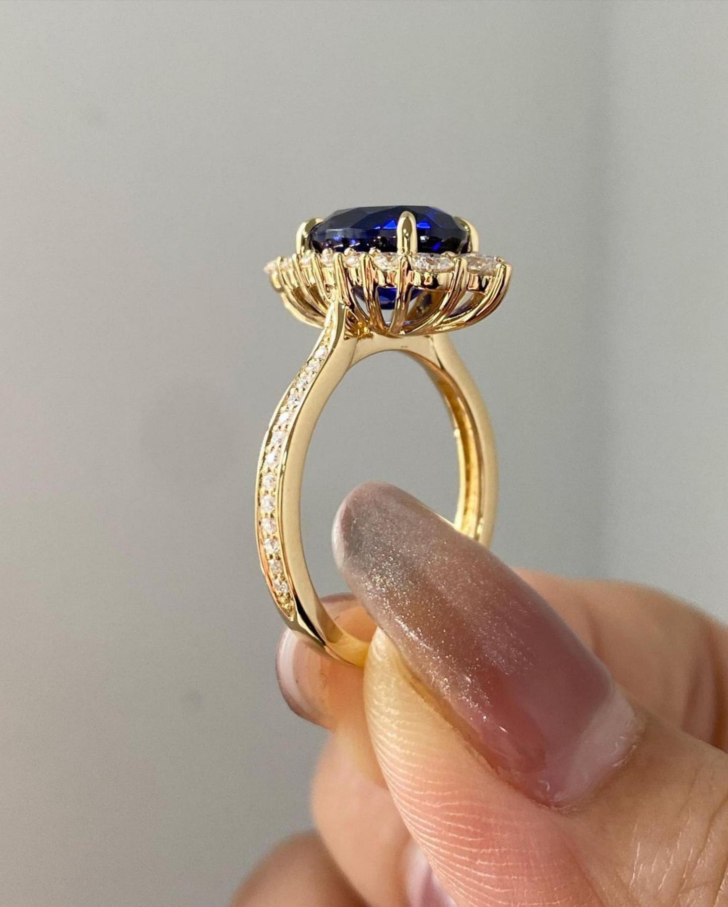 Sapphire Gemstone Oval Cut Halo Gemstone Ring