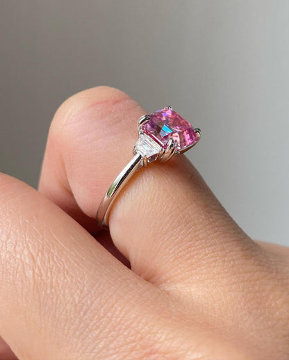 Moissanite Ring